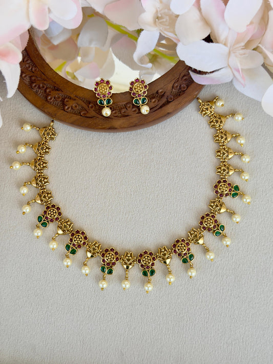 Rose Antique Necklace N005