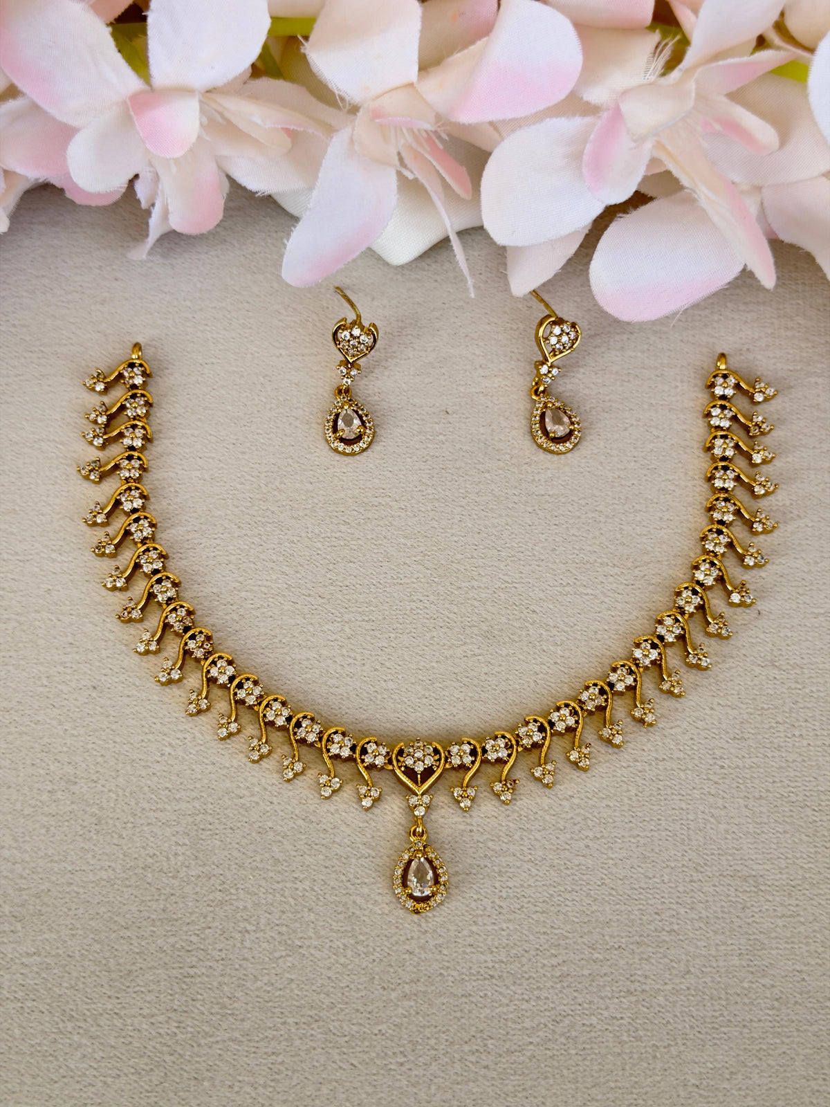Sparkling AD Stone Necklace N067